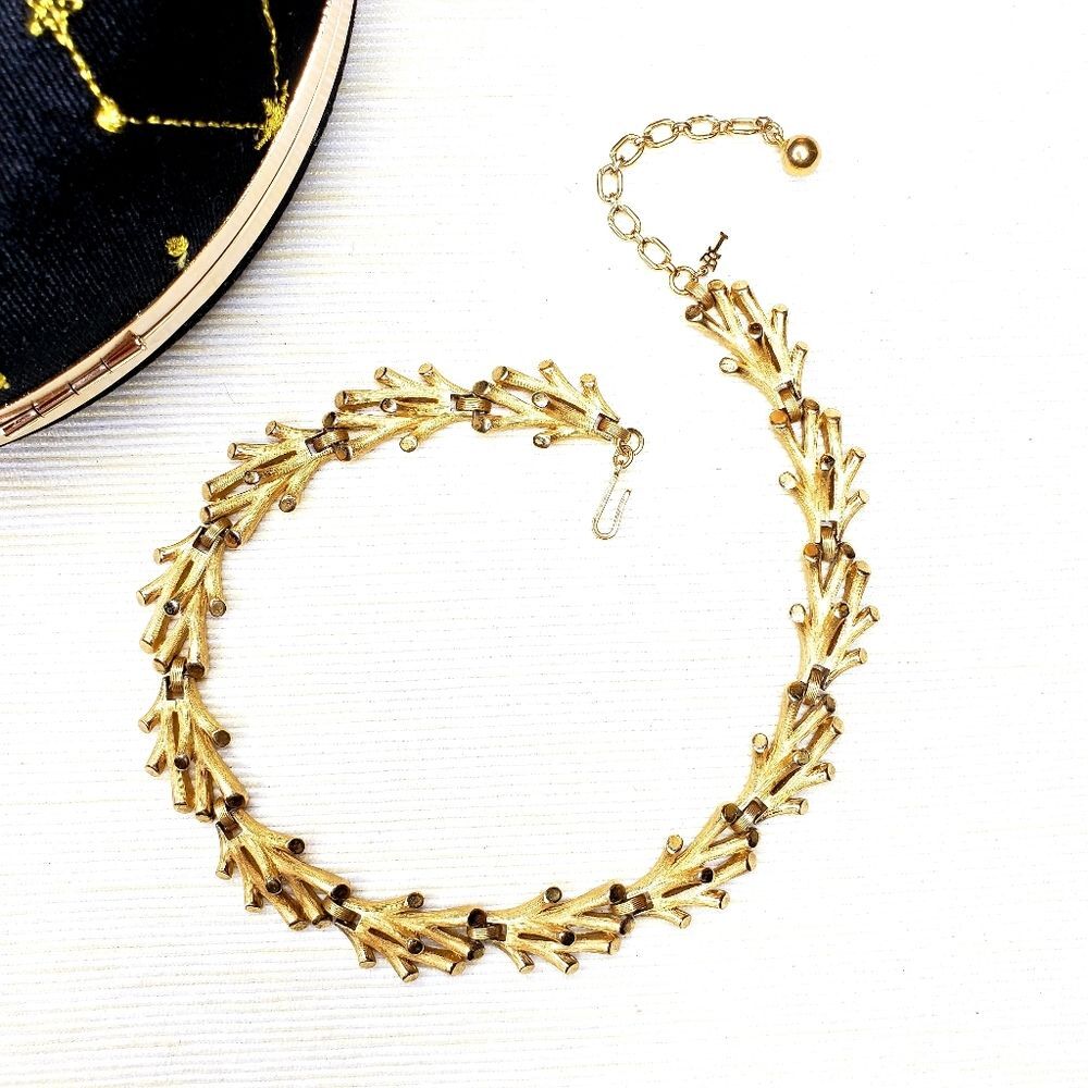 Trifari Golden Coral Vintage Necklace